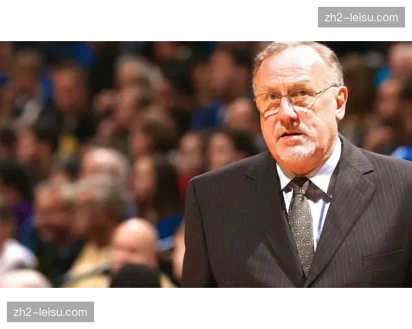 小阿德尔曼未压缩湖人操作时间，过早犯规给足执行奇迹战术空间